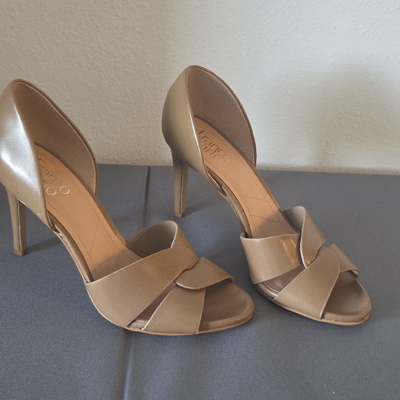 Franco Sarto Elegant Tan Heels - Picture 1 of 3